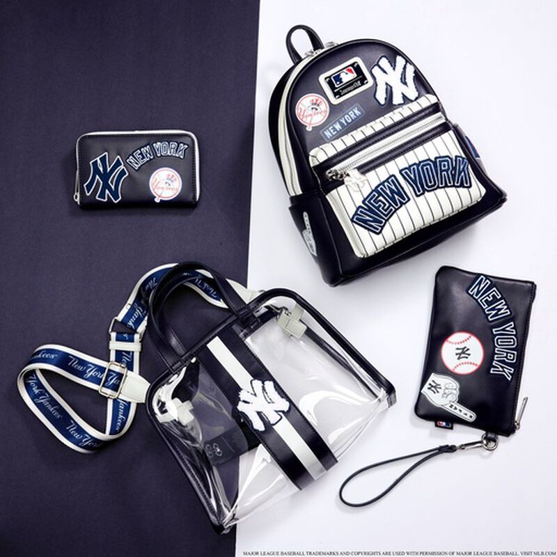 MLB NY Yankees Patches Zip Around Wallet